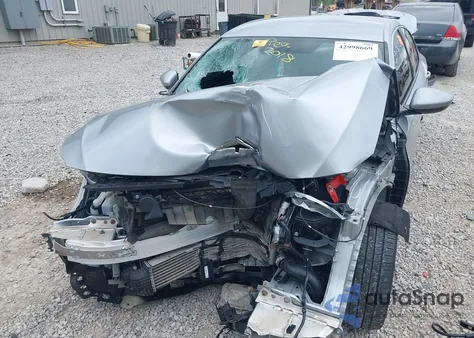 2018 Honda Accord Lx z USA, uszkodzony, nr VIN 1HGCV1F1XJA228654